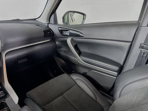 Used 2024 Mitsubishi Eclipse Cross SE image 28