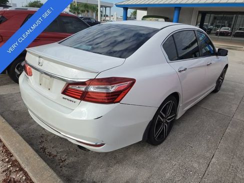 Used 2017 Honda Accord Sport image 6