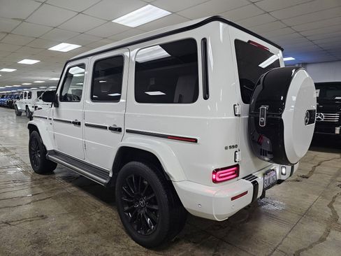 Used 2021 Mercedes-Benz G 550 image 3