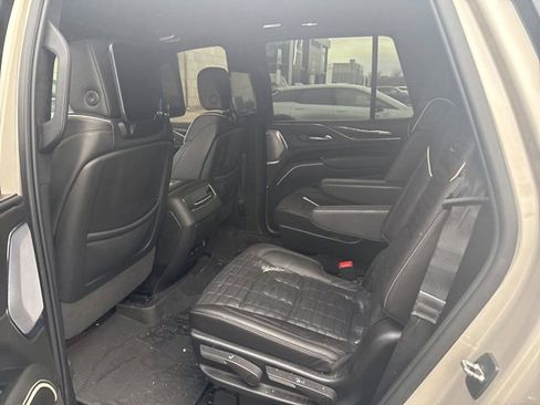 Certified 2024 Cadillac Escalade Sport Platinum w/ LPO, ONYX Package image 10