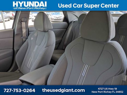 Certified 2024 Hyundai Elantra SEL FWD image 7