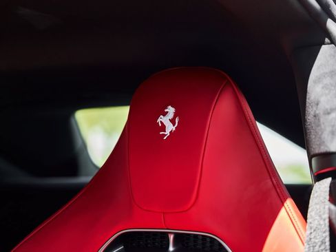 Used 2025 Ferrari 12Cilindri RWD image 40