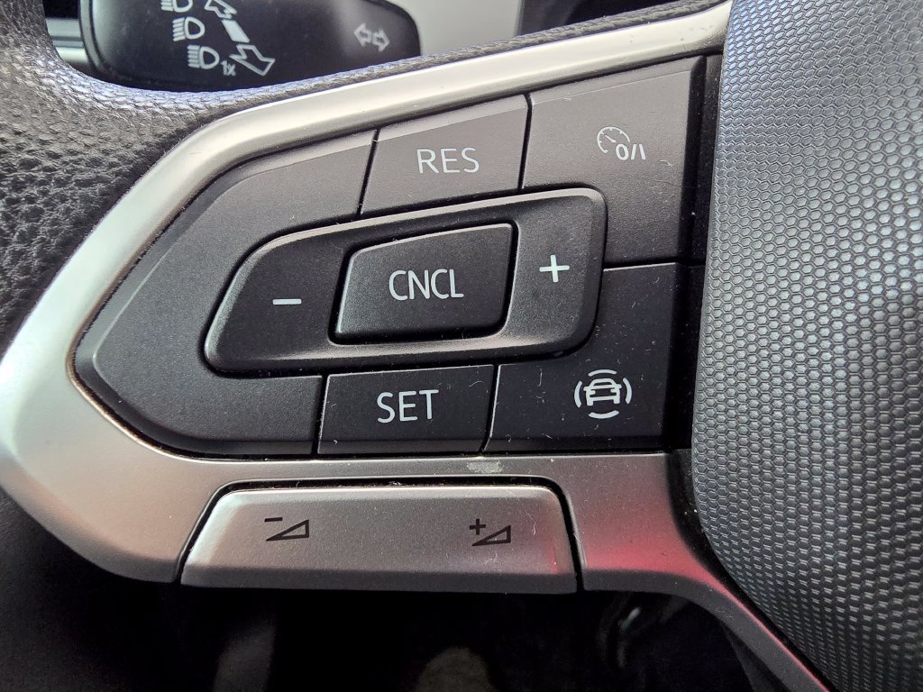 Used 2021 Volkswagen Atlas S FWD image 32
