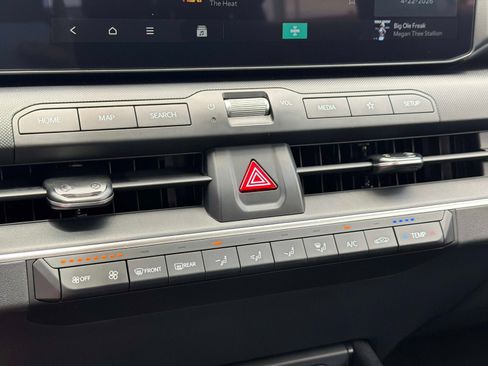 New 2026 Kia K4 FWD image 22