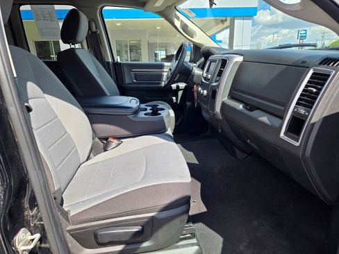 Used 2024 RAM 1500 Classic SLT AWD/4WD image 7