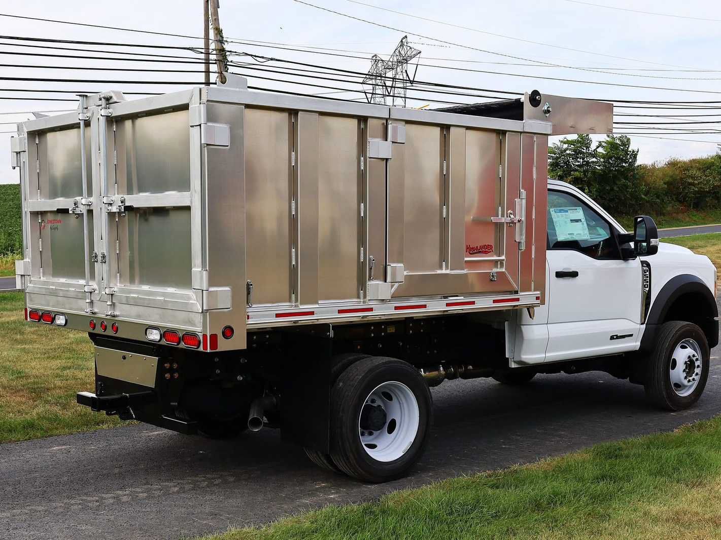 Used 2023 Ford F550 4x4 Regular Cab Super Duty image 10