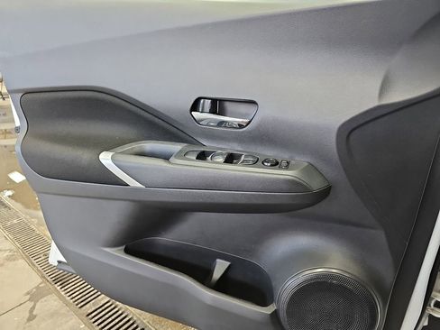 Used 2021 Nissan Kicks SV image 26