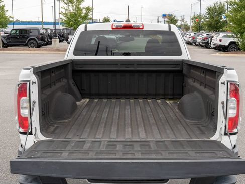 Used 2018 GMC Canyon SLE RWD image 9