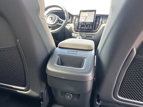 New 2026 Volvo XC60 B5 Core w/ Climate Package image 11