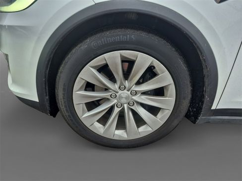 Used 2020 Tesla Model X Long Range image 13