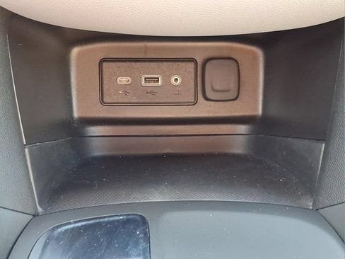Used 2024 Chevrolet Equinox LS w/ LS Convenience Package FWD image 21