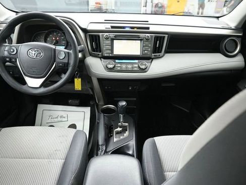 Used 2014 Toyota RAV4 XLE FWD image 22