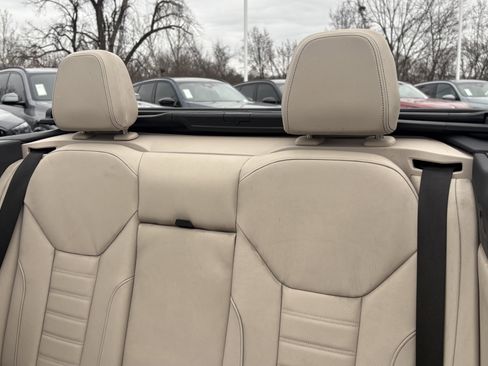 Used 2022 BMW 440i xDrive Convertible w/ Premium Package image 32