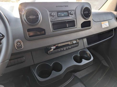 New 2025 Mercedes-Benz Sprinter 2500 image 27