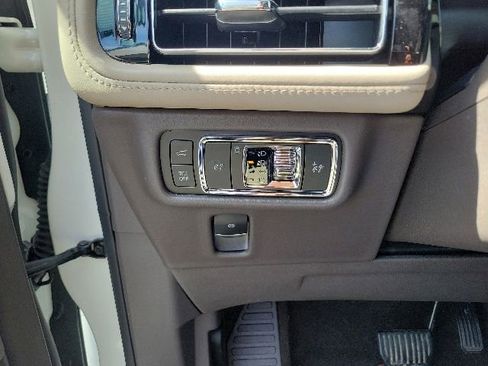 Certified 2023 Lincoln Nautilus Reserve w/ Equipment Group 201A AWD/4WD image 43