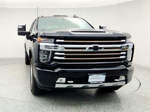 Used 2023 Chevrolet Silverado 2500 High Country image 2