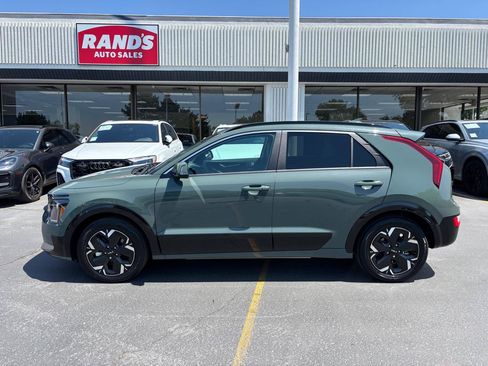 Used 2025 Kia Niro Wind FWD image 19