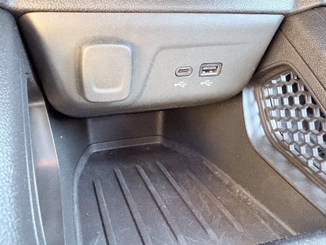 Used 2026 Chevrolet TrailBlazer LS w/ LS Convenience Package FWD image 19
