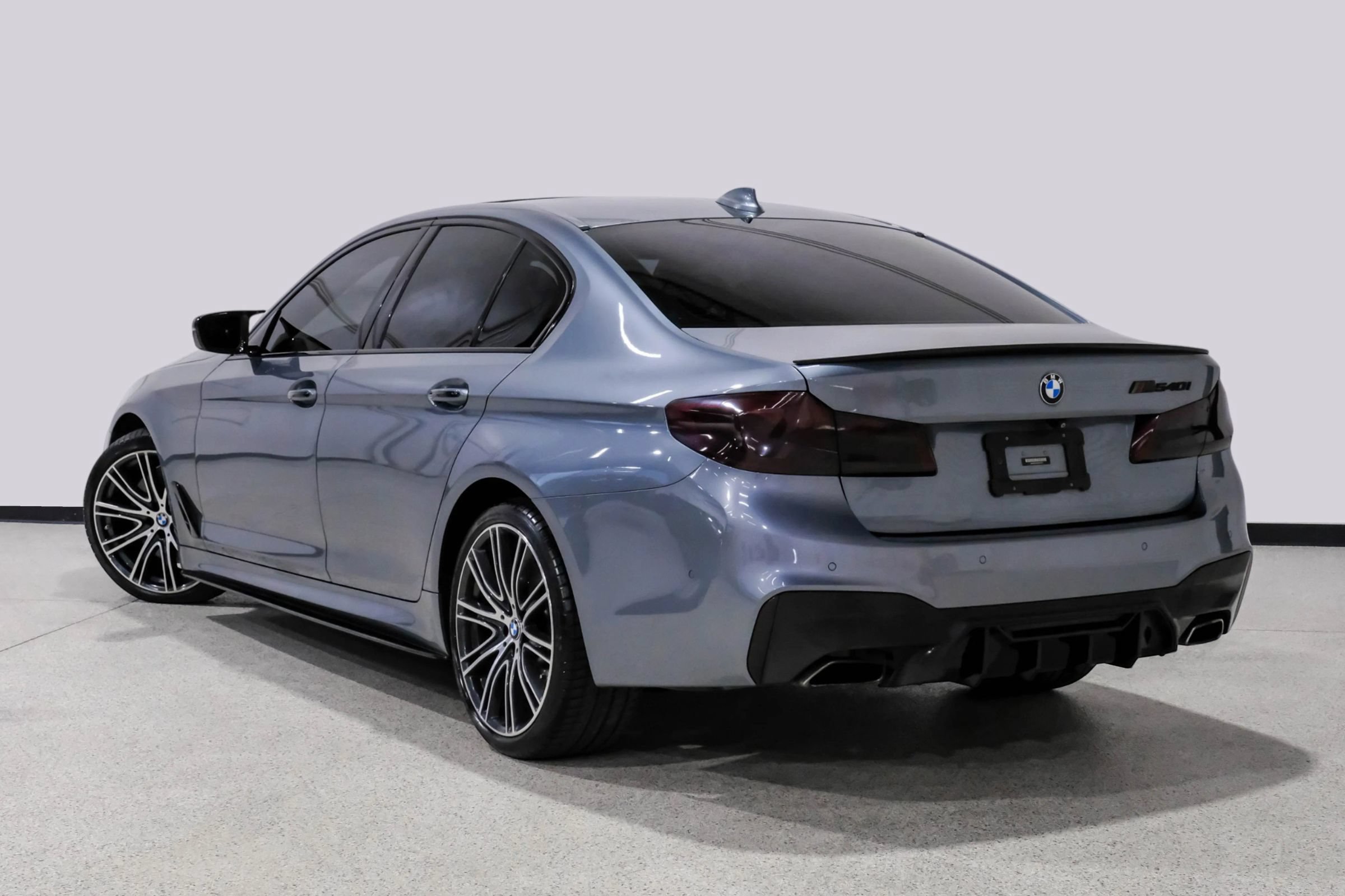 Used 2017 BMW 540i RWD image 8