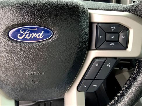 Used 2016 Ford F150 Lariat w/ Equipment Group 502A Luxury AWD/4WD image 25