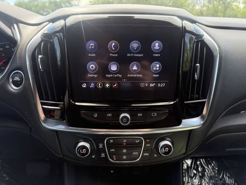 Used 2023 Chevrolet Traverse LT AWD/4WD image 16