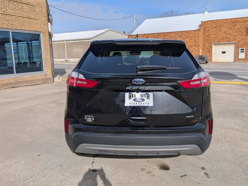 Used 2024 Ford Edge SEL image 8