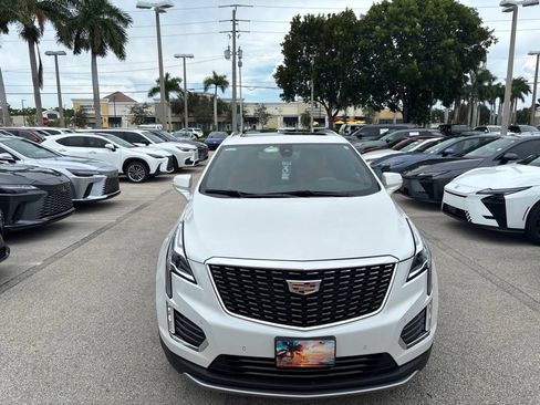 Used 2024 Cadillac XT5 Premium Luxury w/ LPO, Floor Liner Package AWD/4WD image 2