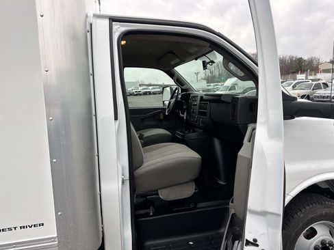 New 2026 Chevrolet Express 3500 w/ Power Convenience Package RWD image 14