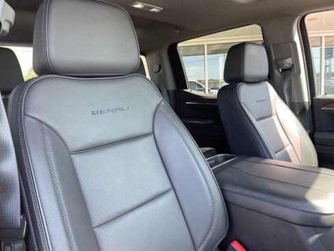 Used 2023 GMC Sierra 1500 Denali w/ Denali Reserve Package AWD/4WD image 22