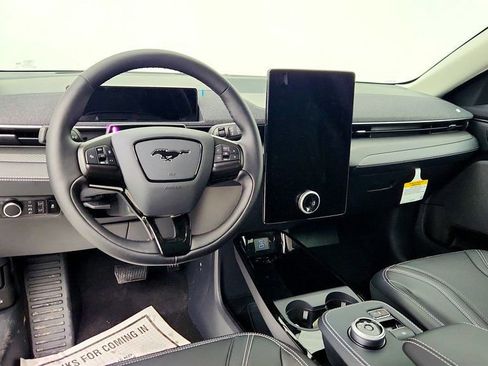 Used 2024 Ford Mustang Mach-E Premium image 11