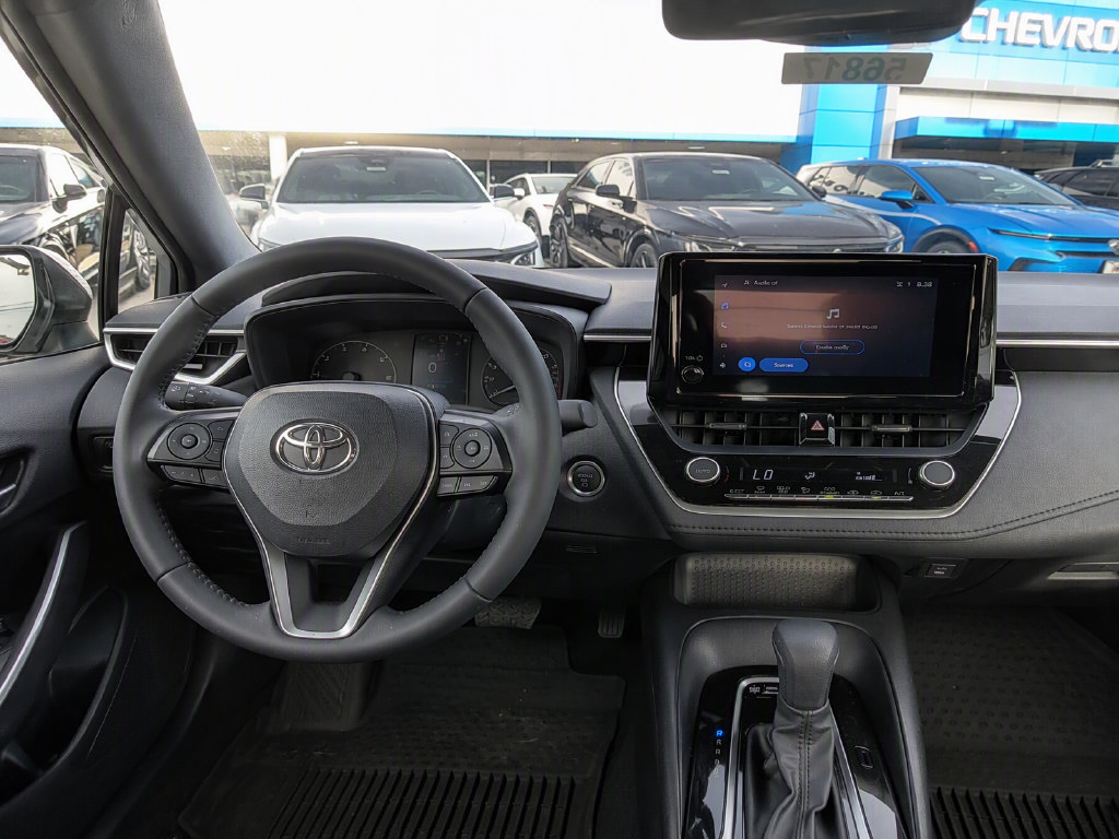 Used 2025 Toyota Corolla SE FWD image 10