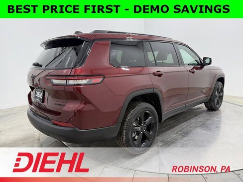 New 2025 Jeep Grand Cherokee L Limited w/ Black Appearance Package image 7