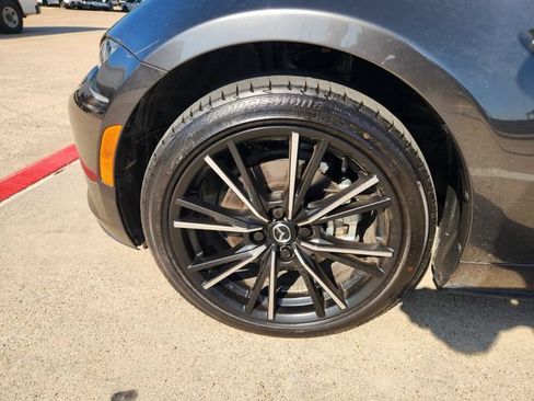 Used 2025 MAZDA MX-5 Miata Grand Touring RWD image 9