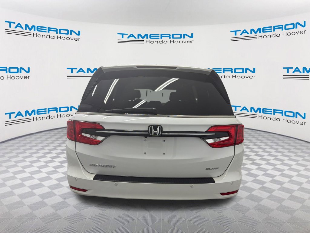 Used 2024 Honda Odyssey Elite image 4