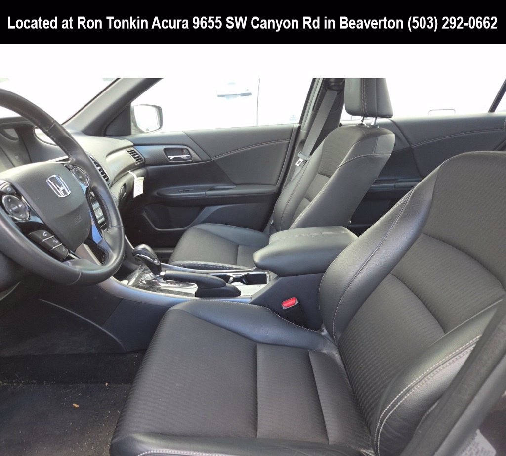 Used 2017 Honda Accord Sport image 9