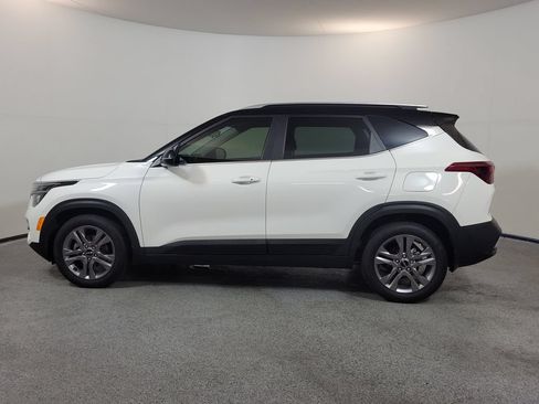 Used 2022 Kia Seltos S FWD image 4