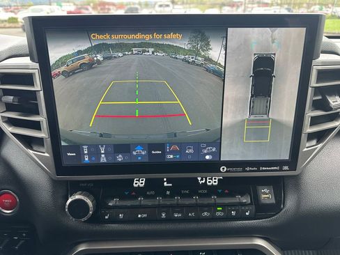 Certified 2022 Toyota Tundra Limited w/ TRD Off-Road Package AWD/4WD image 17