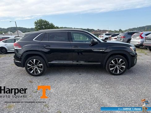 Used 2025 Volkswagen Atlas Cross Sport SEL Premium R-Line AWD/4WD image 6