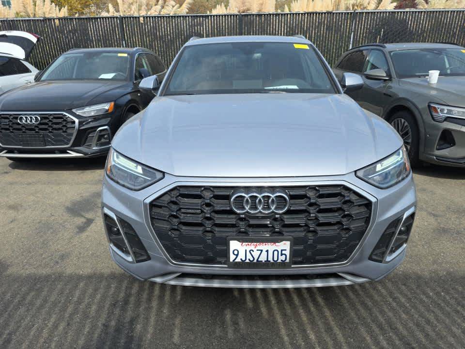 Used 2023 Audi Q5 2.0T Premium Plus w/ Premium Plus Package AWD/4WD image 2