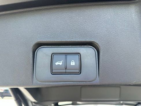 New 2026 Nissan Rogue SV AWD/4WD image 12