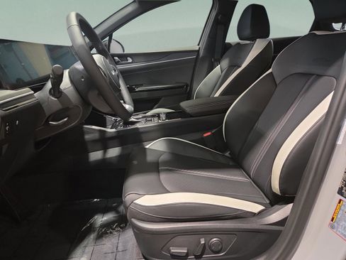 Used 2026 Kia K5 GT-Line image 25