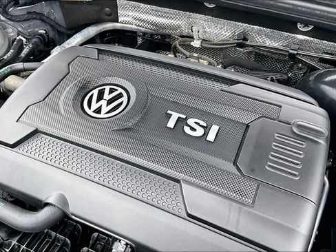 Used 2022 Volkswagen Jetta GLI Autobahn FWD image 7