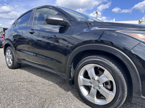Used 2016 Honda HR-V LX image 33