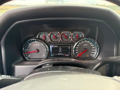 Used 2017 Chevrolet Silverado 1500 LT w/ Midnight Edition image 25