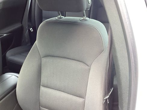 Used 2023 Chevrolet Malibu LT image 11