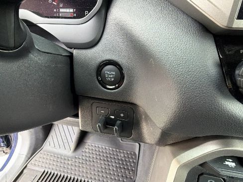 New 2026 Toyota Tundra Limited AWD/4WD image 17