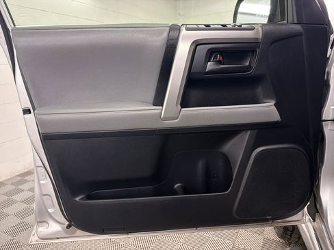 Used 2013 Toyota 4Runner image 14