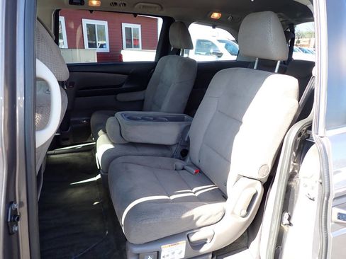Used 2014 Honda Odyssey EX image 9