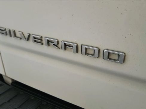 Used 2020 Chevrolet Silverado 1500 LT Trail Boss image 17