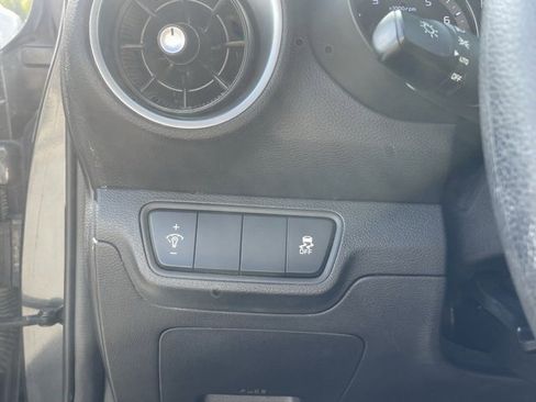 Used 2024 Kia Forte LXS image 18